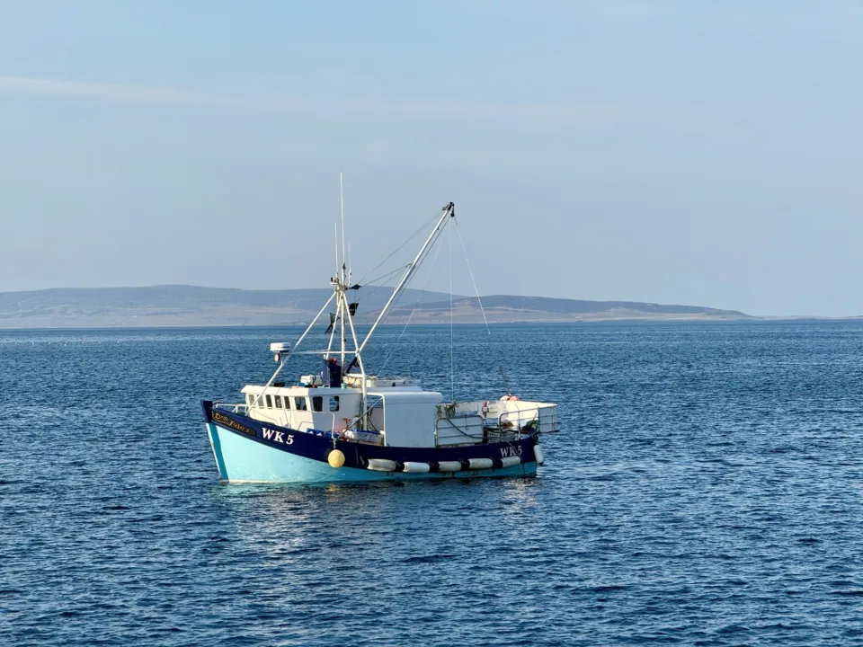 Drift Fisher II coming into Kirkwall